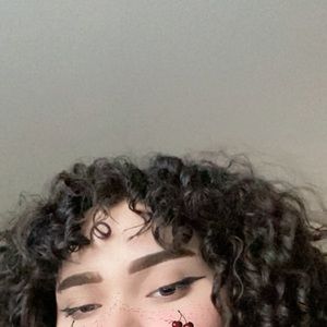 Meet your Posher, Nayeli